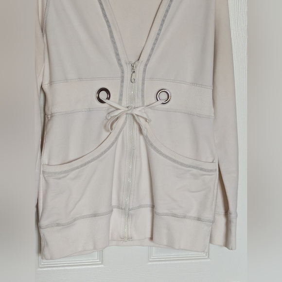 Women's (Size M) Long Off-White Zip-Up Hoodie/Jacket With Grey Trim & Drawstring - Picture 7 of 16